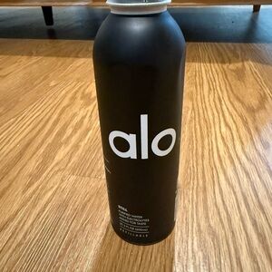 ALO Yoga Path Black Refillable Water Bottle brand new